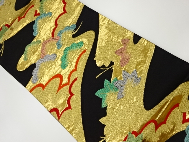 リサイクル　曲線に松・紅葉模様織出し袋帯